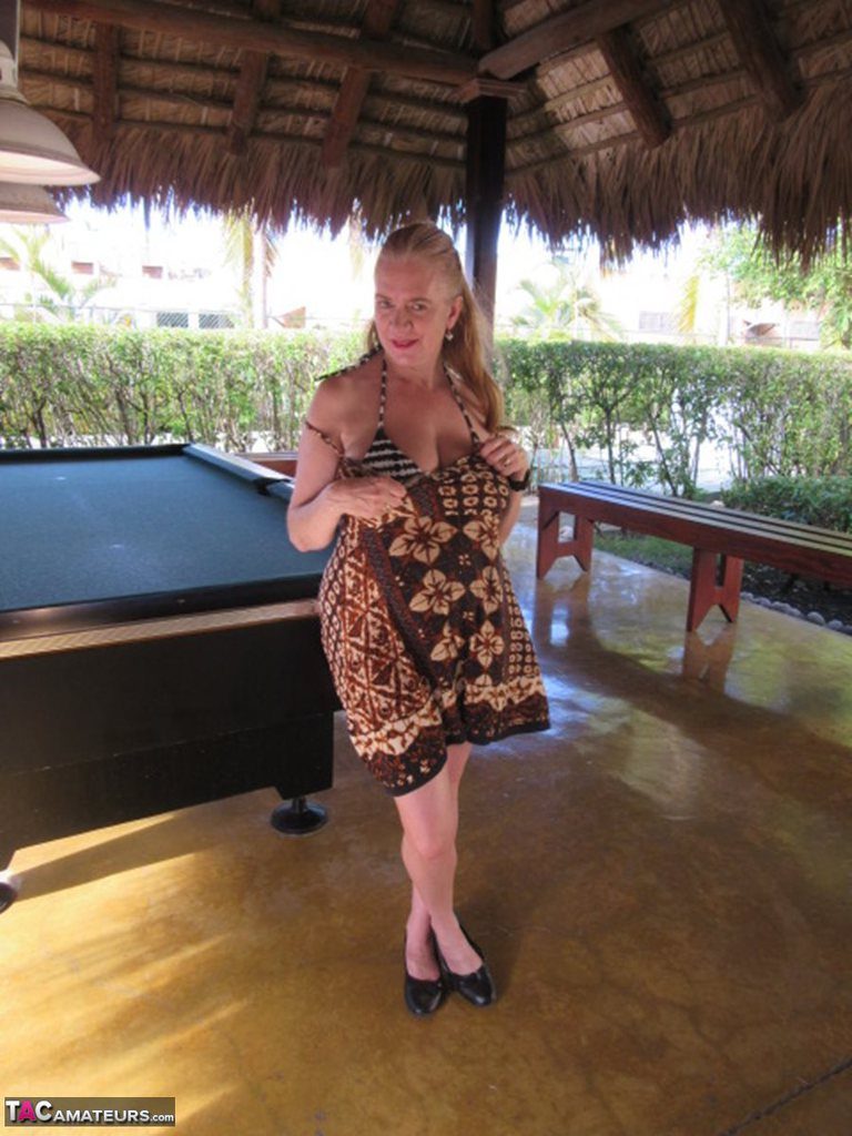 Hot wife Lily gets her whopping big tits out on holiday – Exhibitionist Strangers